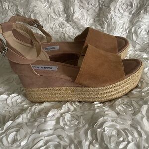 Steve Madden Women's Tan Wedge Sandals